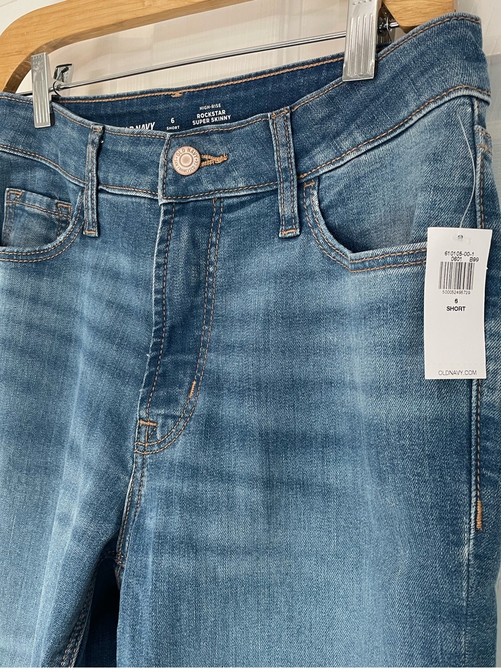 NWT High-Rise Rockstar Super Skinny Secret-Smooth Pocket 6S